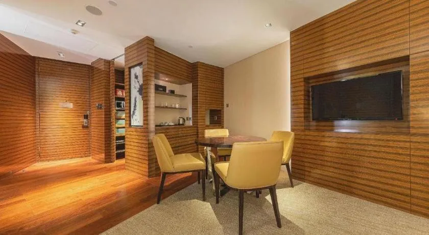 New World Guiyang Hotel