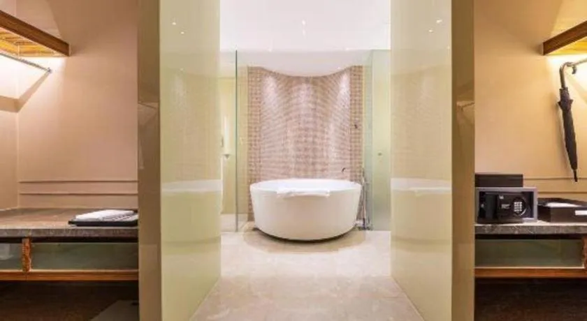 New World Guiyang Hotel