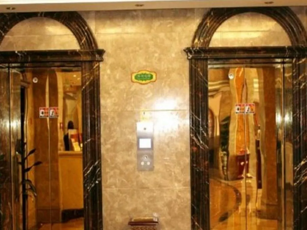 Vienna Hotel Hangzhou Binkang Road Metro Station