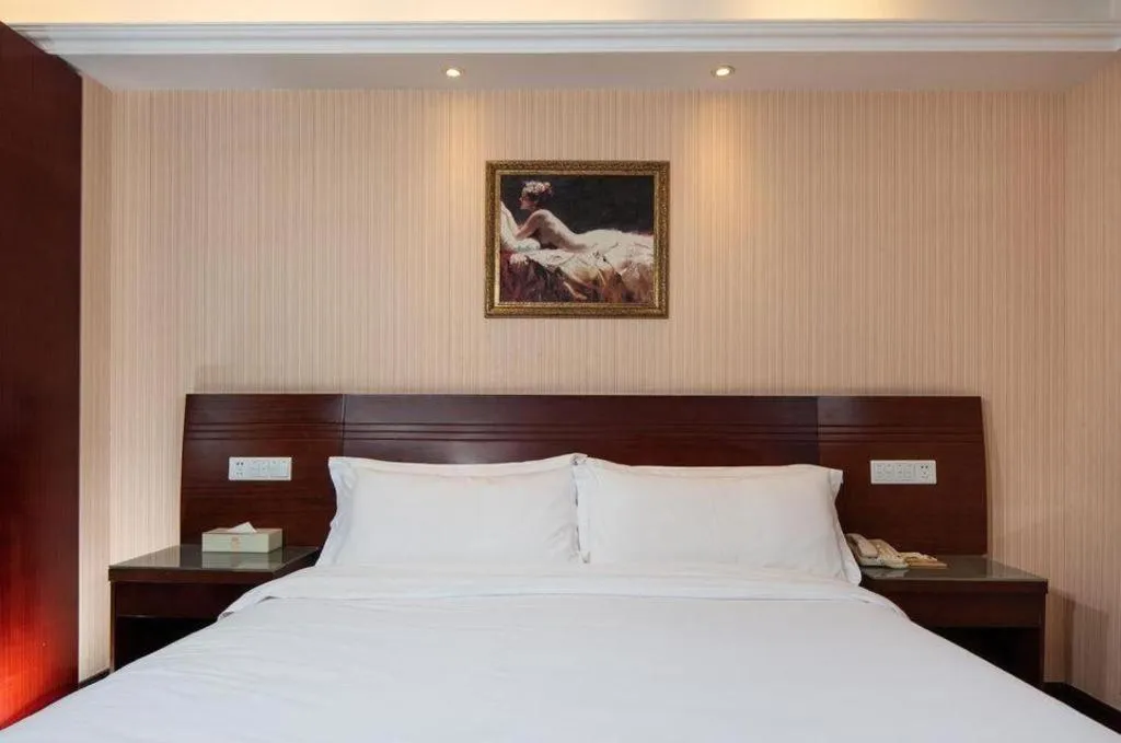Bed in Vienna Hotel Hangzhou Binkang Road Metro Station