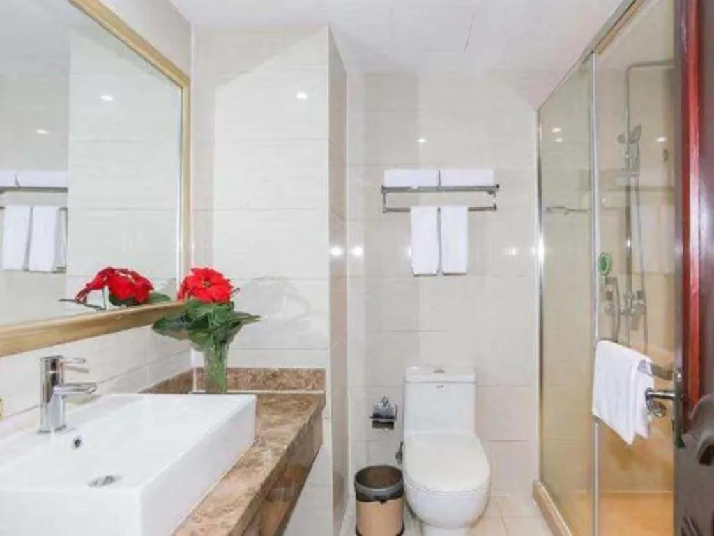 Vienna Hotel Hangzhou Binkang Road Metro Station