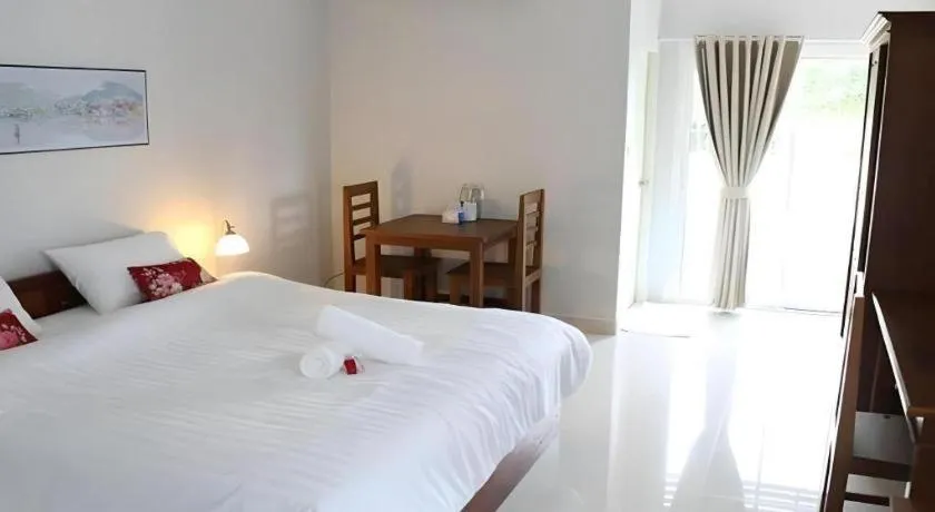 Bed in Iyara Residence