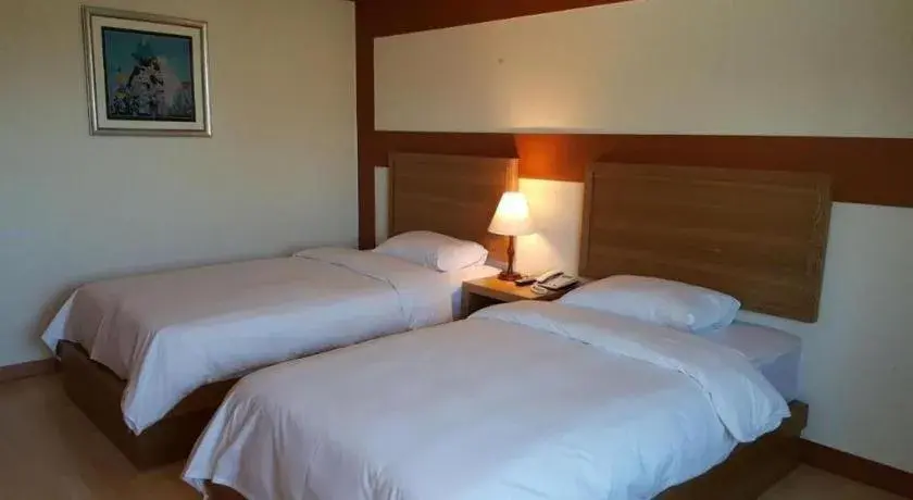 Diamond Hotel Jeju Diamond Hotel Jeju