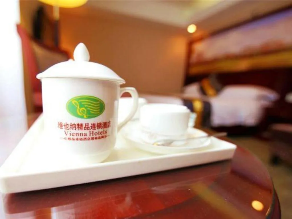 Bed in Vienna Hotel Nanning Train Station