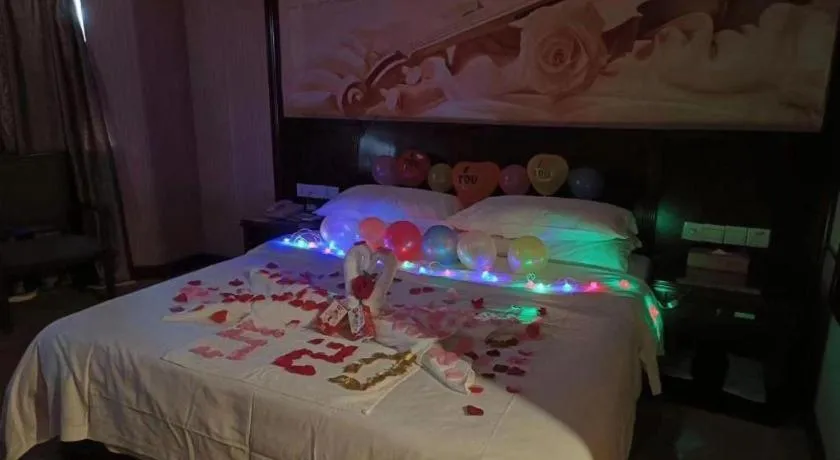 Bed in Vienna Hotel Nanning Train Station