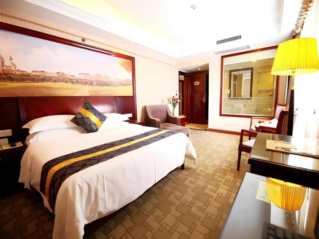 Bed in Vienna Hotel Nanning Train Station