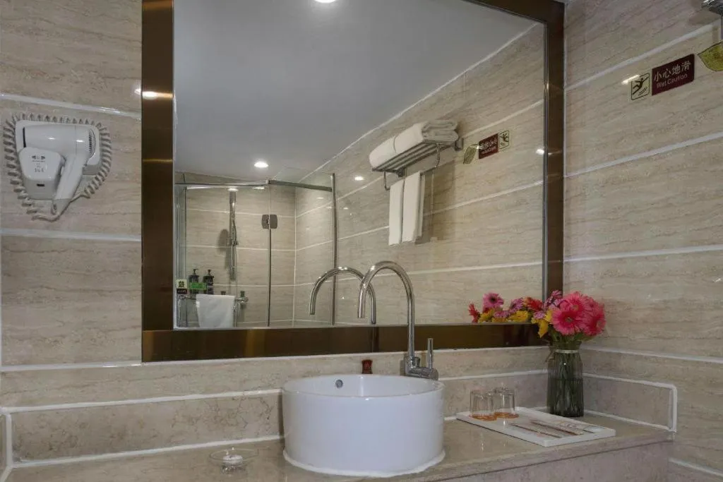 Vienna Hotel Nanning Train Station