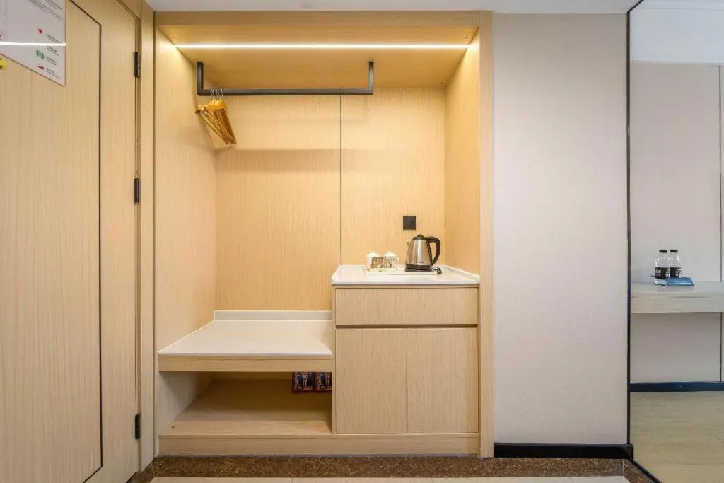 Vienna Hotel Nanning Train Station