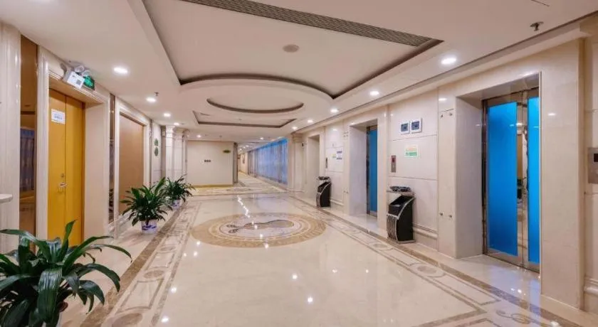 Vienna International Hotel Shenzhen North Station Branch