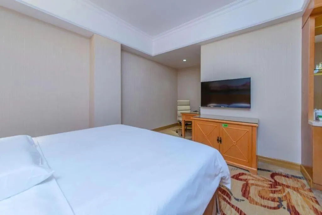 Bed in Vienna International Hotel Shenzhen North Station Branch
