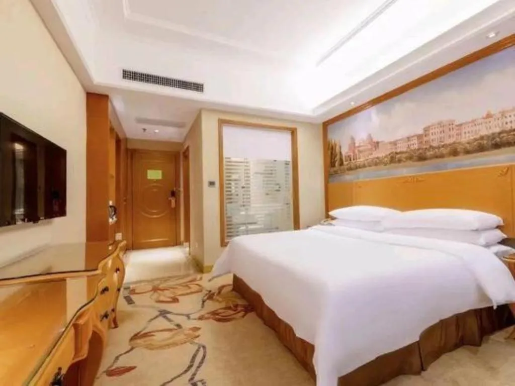 Bed in Vienna International Hotel Shenzhen North Station Branch