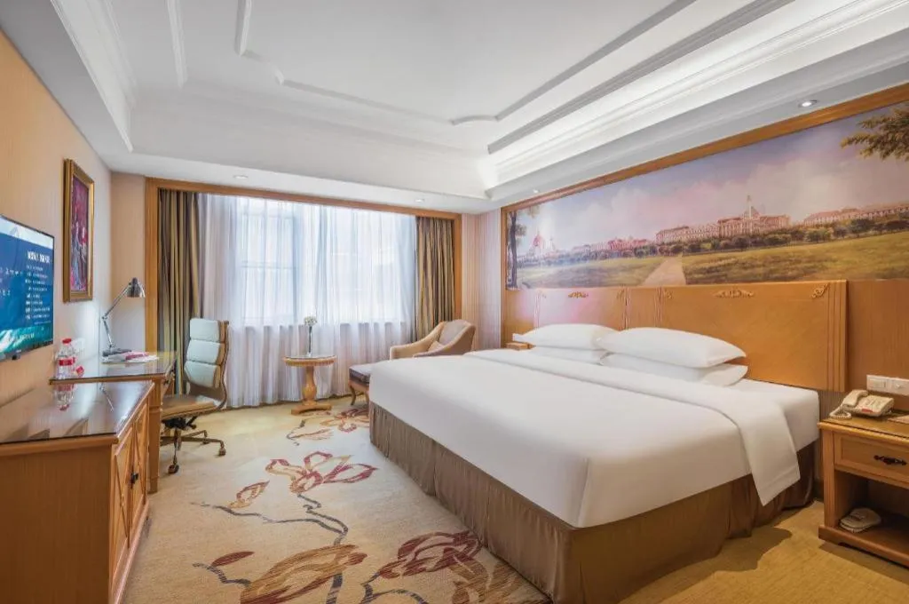 Bed in Vienna International Hotel Shenzhen North Station Branch