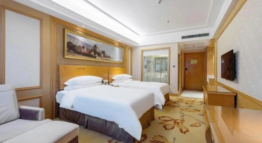 Bed in Vienna International Hotel Shenzhen North Station Branch
