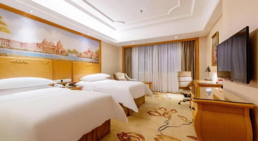 Bed in Vienna International Hotel Shenzhen North Station Branch
