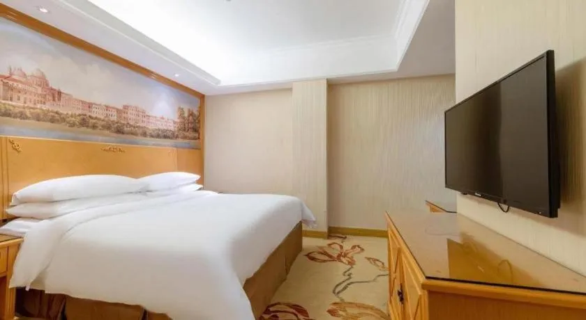 Bed in Vienna International Hotel Shenzhen North Station Branch