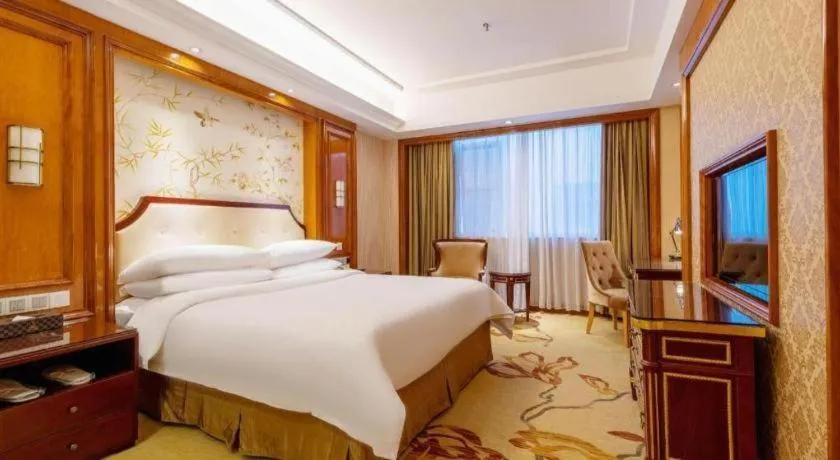 Bed in Vienna International Hotel Shenzhen North Station Branch