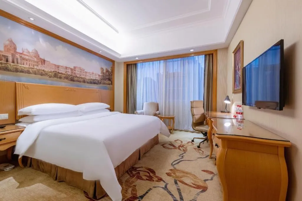 Bed in Vienna International Hotel Shenzhen North Station Branch