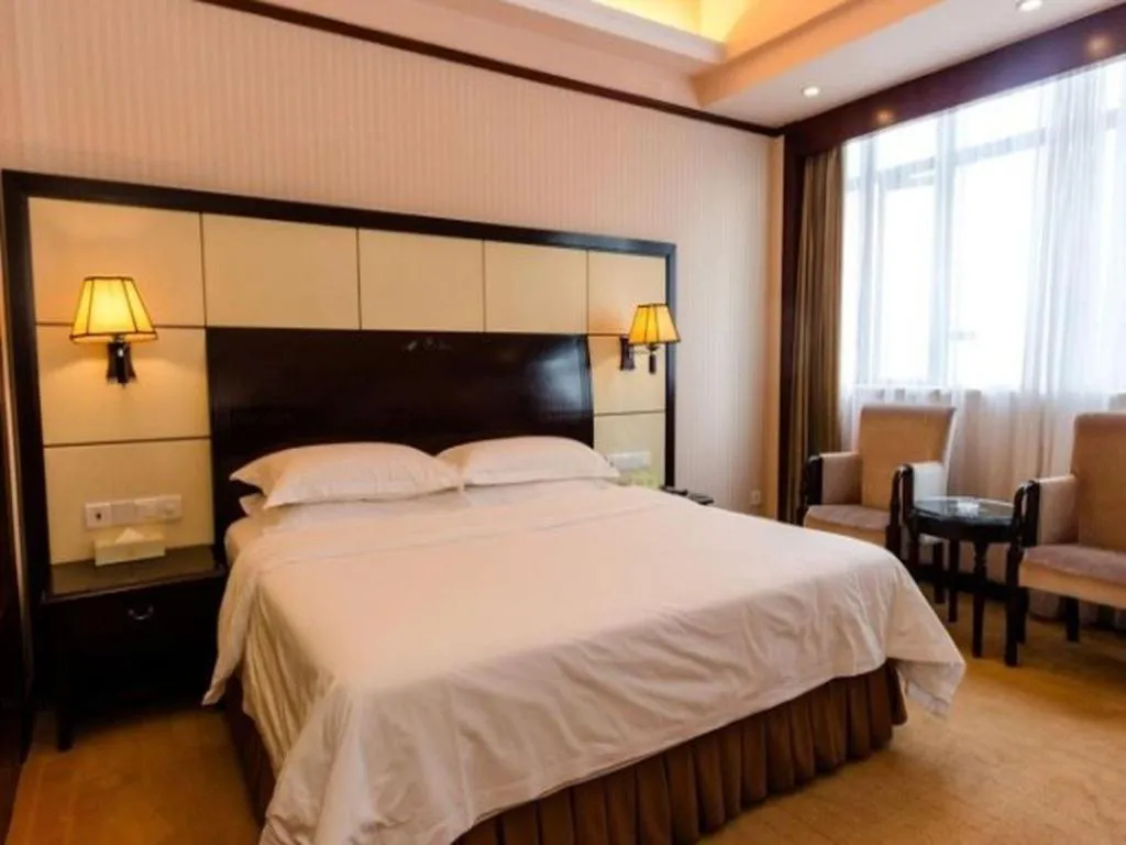 Vienna International Hotel Shenzhen North Station Branch