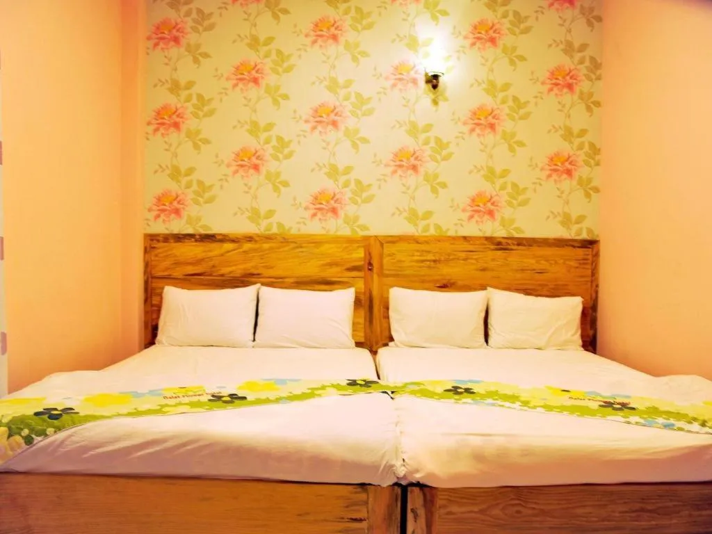 Bed in Dalat Flower Hotel & Spa