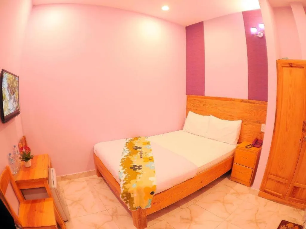 Bed in Dalat Flower Hotel & Spa