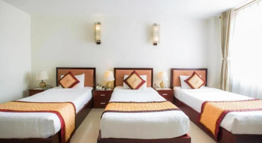 Bed in Luxe Hotel