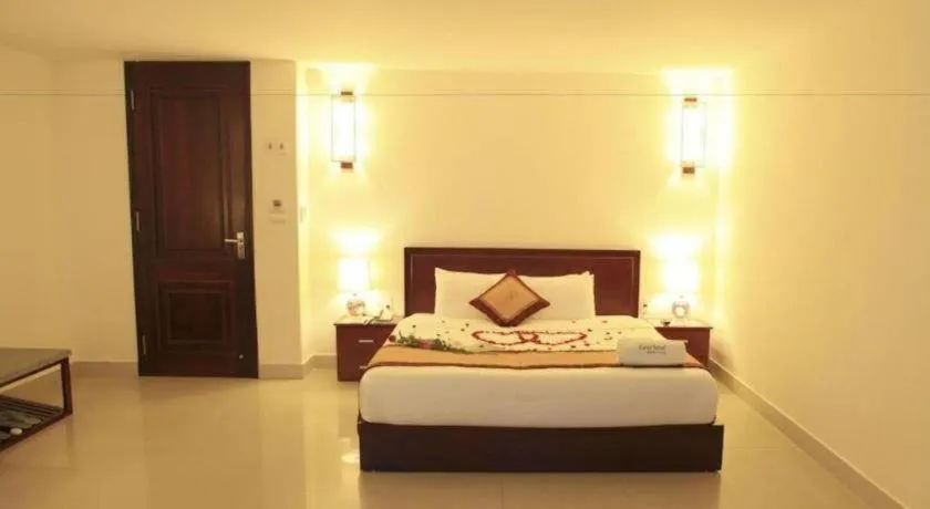 Bed in Luxe Hotel