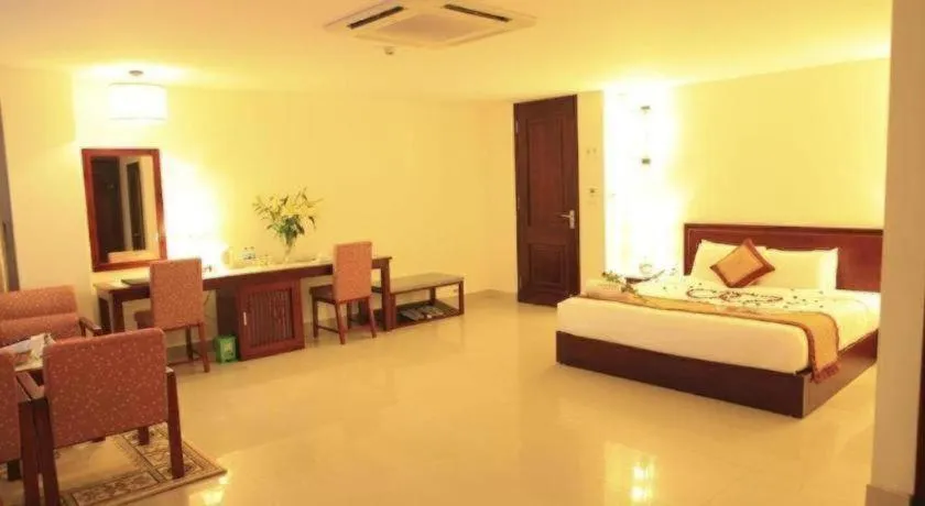 Bed in Luxe Hotel