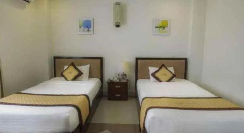 Bed in Luxe Hotel