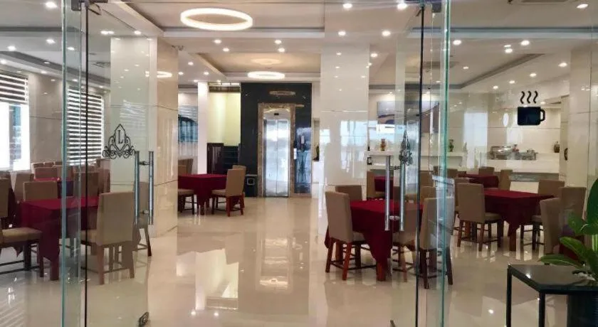 Luxe Hotel