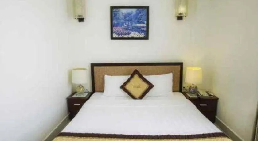 Bed in Luxe Hotel