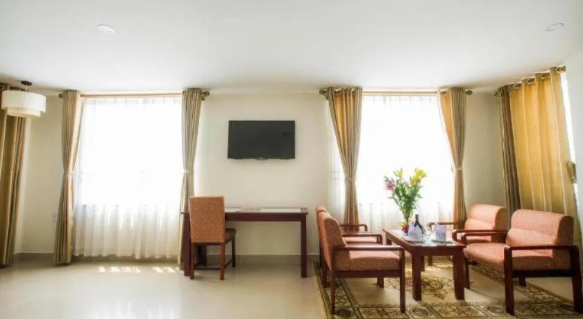 Luxe Hotel