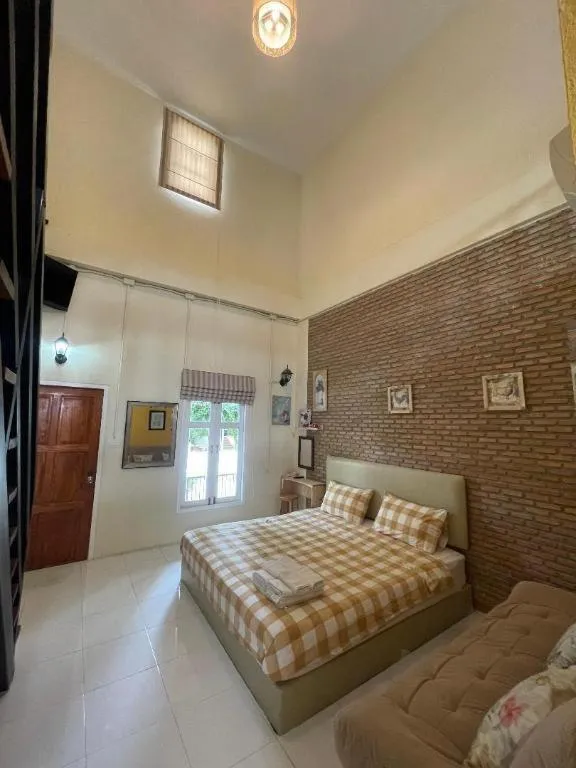 Bed in The Color Resort Amphawa