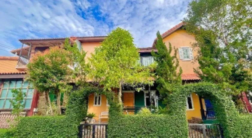 The Color Resort Amphawa