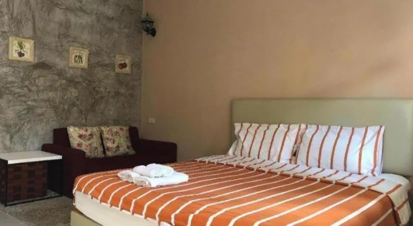 Bed in The Color Resort Amphawa