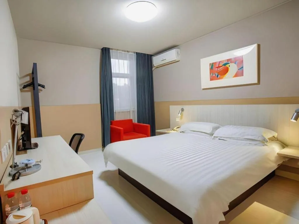 Bed in Jinjiang Inn Baotou Donghe East Railway Station