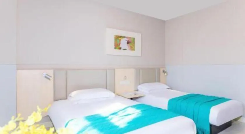 Bed in Jinjiang Inn Sanya Hexi Road Pedestrian Bridge