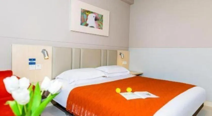 Bed in Jinjiang Inn Sanya Hexi Road Pedestrian Bridge