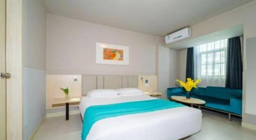 Bed in Jinjiang Inn Sanya Hexi Road Pedestrian Bridge