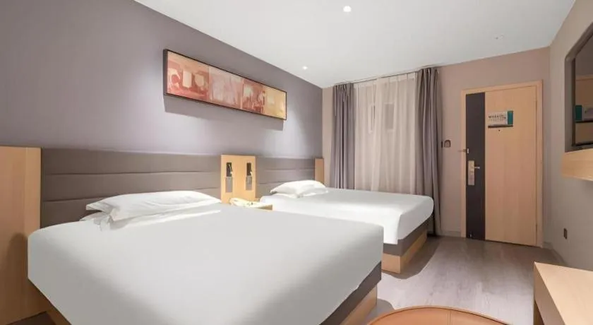 Bed in Jinjiang Inn Quanzhou West Street Kaiyuan Temple