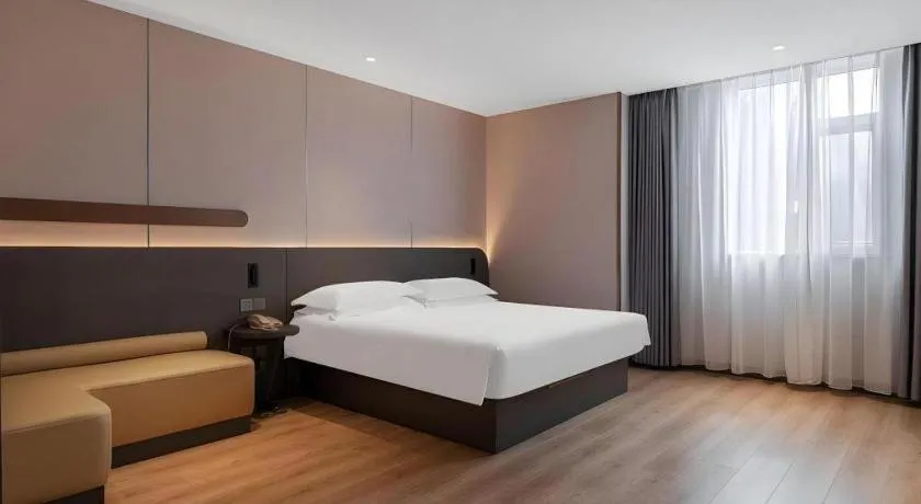 Bed in Jinjiang Inn Quanzhou West Street Kaiyuan Temple