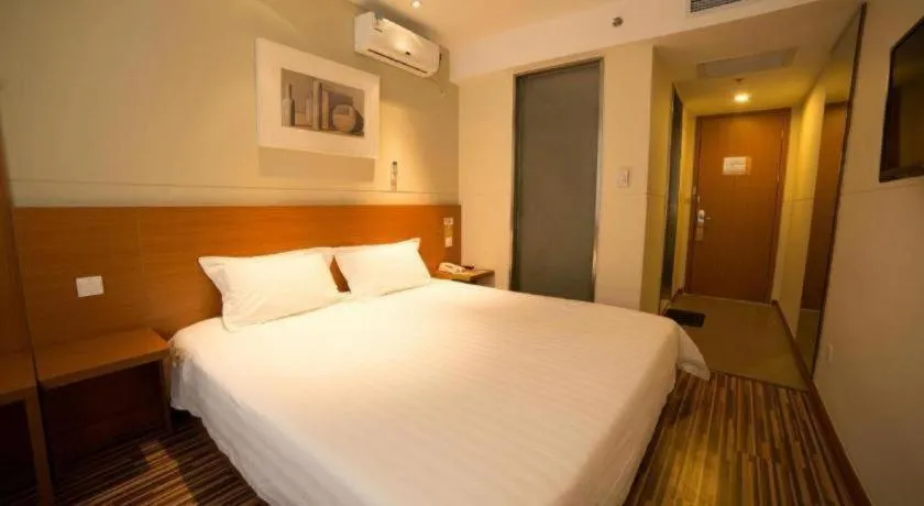 Bed in Jinjiang Inn Style Shenyang The Palace Huaiyuan Gate