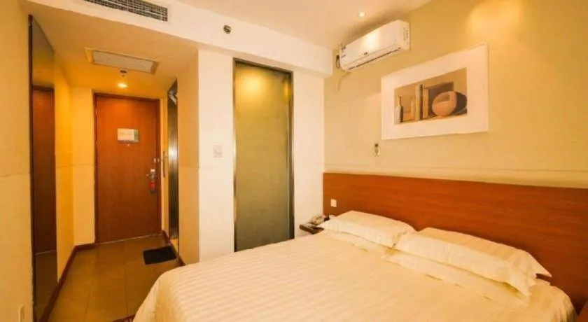 Bed in Jinjiang Inn Style Shenyang The Palace Huaiyuan Gate