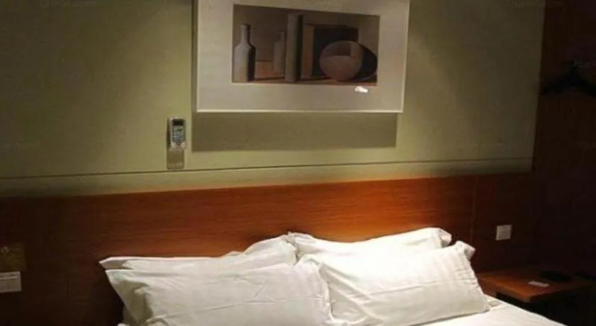 Bed in Jinjiang Inn Style Shenyang The Palace Huaiyuan Gate