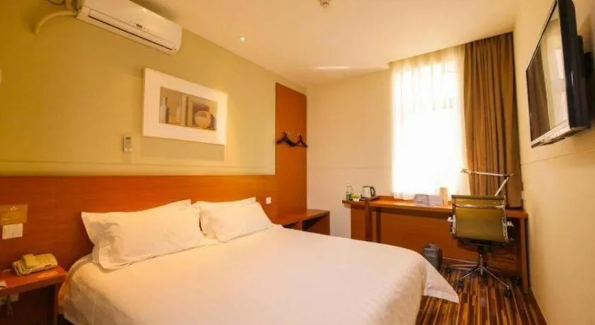 Bed in Jinjiang Inn Style Shenyang The Palace Huaiyuan Gate