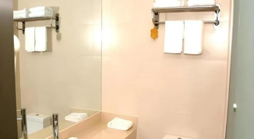 Jinjiang Inn Style Shenyang The Palace Huaiyuan Gate