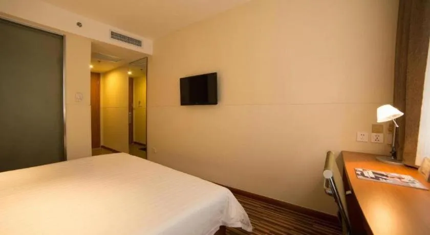 Bed in Jinjiang Inn Style Shenyang The Palace Huaiyuan Gate