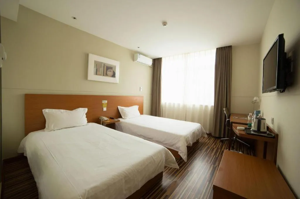 Bed in Jinjiang Inn Style Shenyang The Palace Huaiyuan Gate