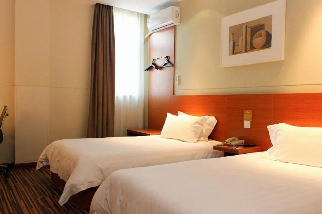 Bed in Jinjiang Inn Style Shenyang The Palace Huaiyuan Gate