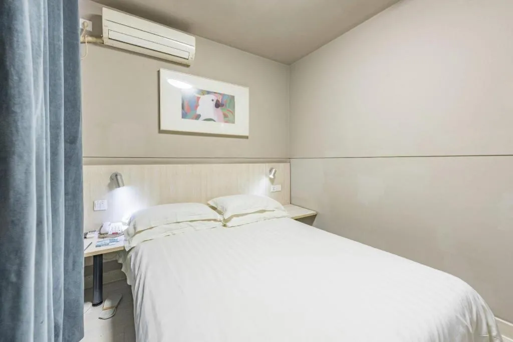Bed in Jinjiang Inn Cixi Intime City Shanglinfang Pedestrian Street