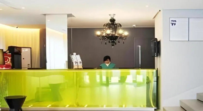 Jinjiang Inn Cixi Intime City Shanglinfang Pedestrian Street